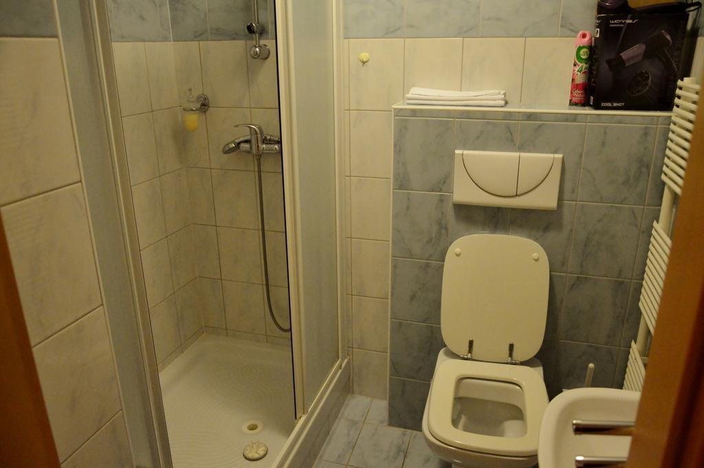Apartament Turisticna Kmetija Cebelji Gradic Rogašovci Zewnętrze zdjęcie