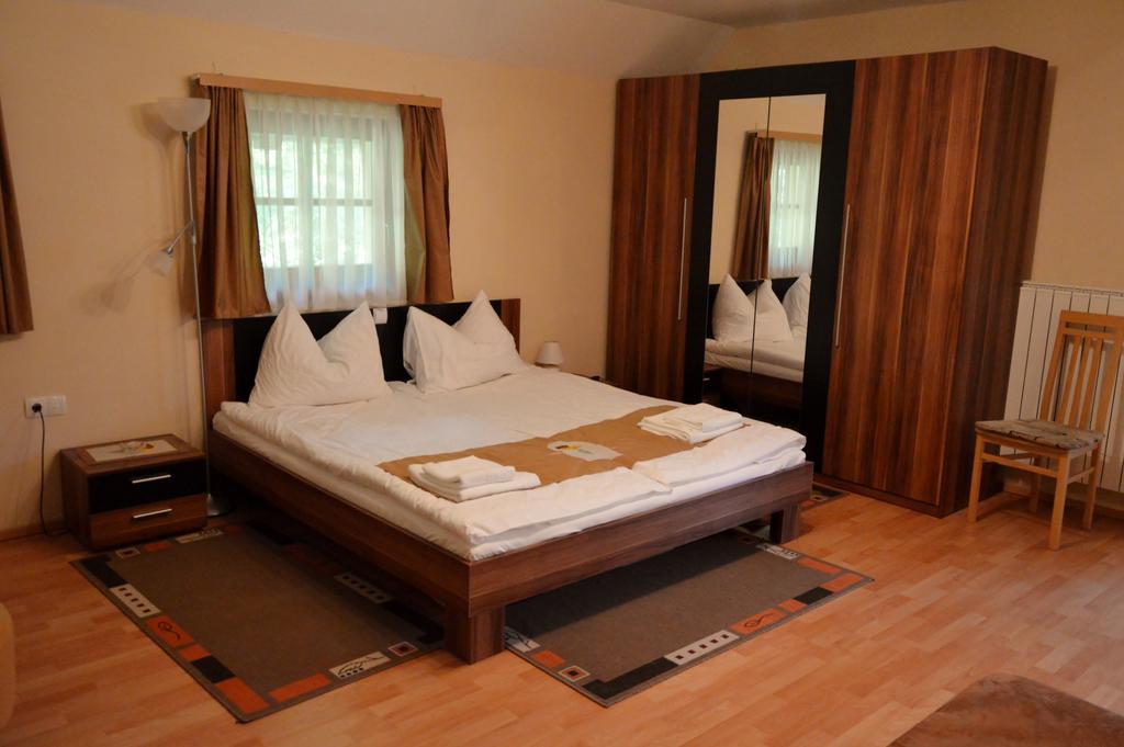 Apartament Turisticna Kmetija Cebelji Gradic Rogašovci Zewnętrze zdjęcie