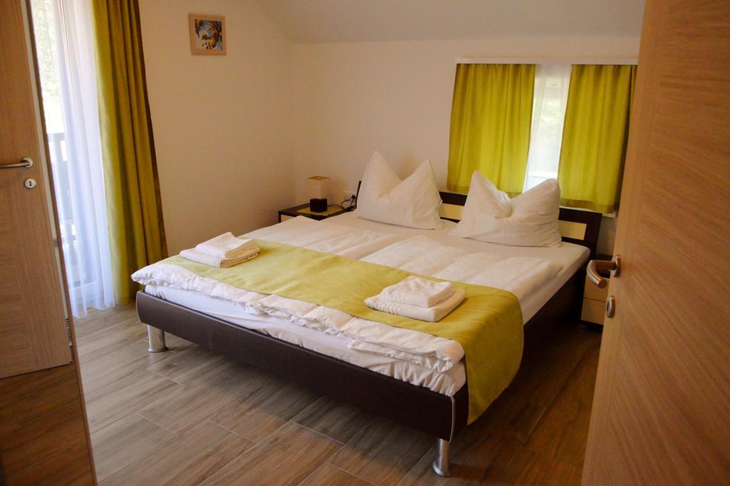 Apartament Turisticna Kmetija Cebelji Gradic Rogašovci Zewnętrze zdjęcie