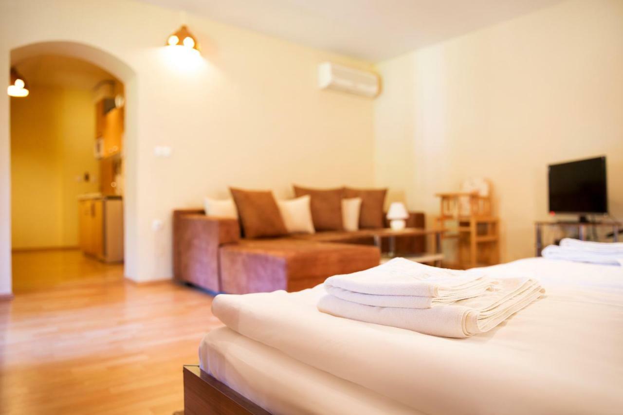 Apartament Turisticna Kmetija Cebelji Gradic Rogašovci Zewnętrze zdjęcie