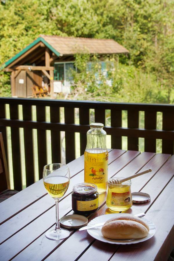 Apartament Turisticna Kmetija Cebelji Gradic Rogašovci Zewnętrze zdjęcie